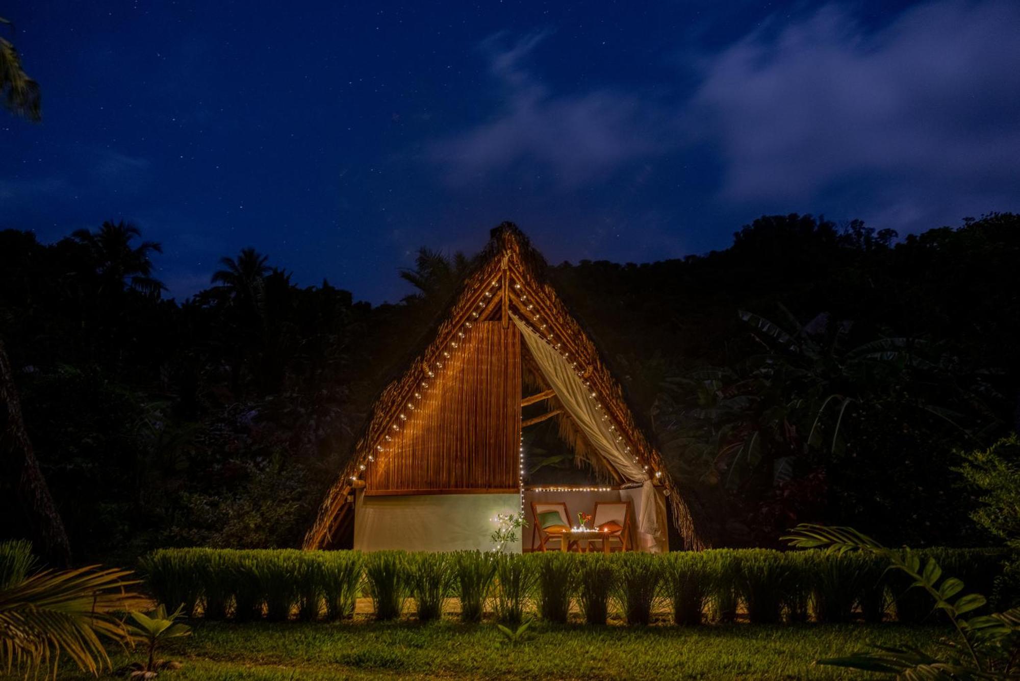 Komba Cabana クンバ島 エクステリア 写真
