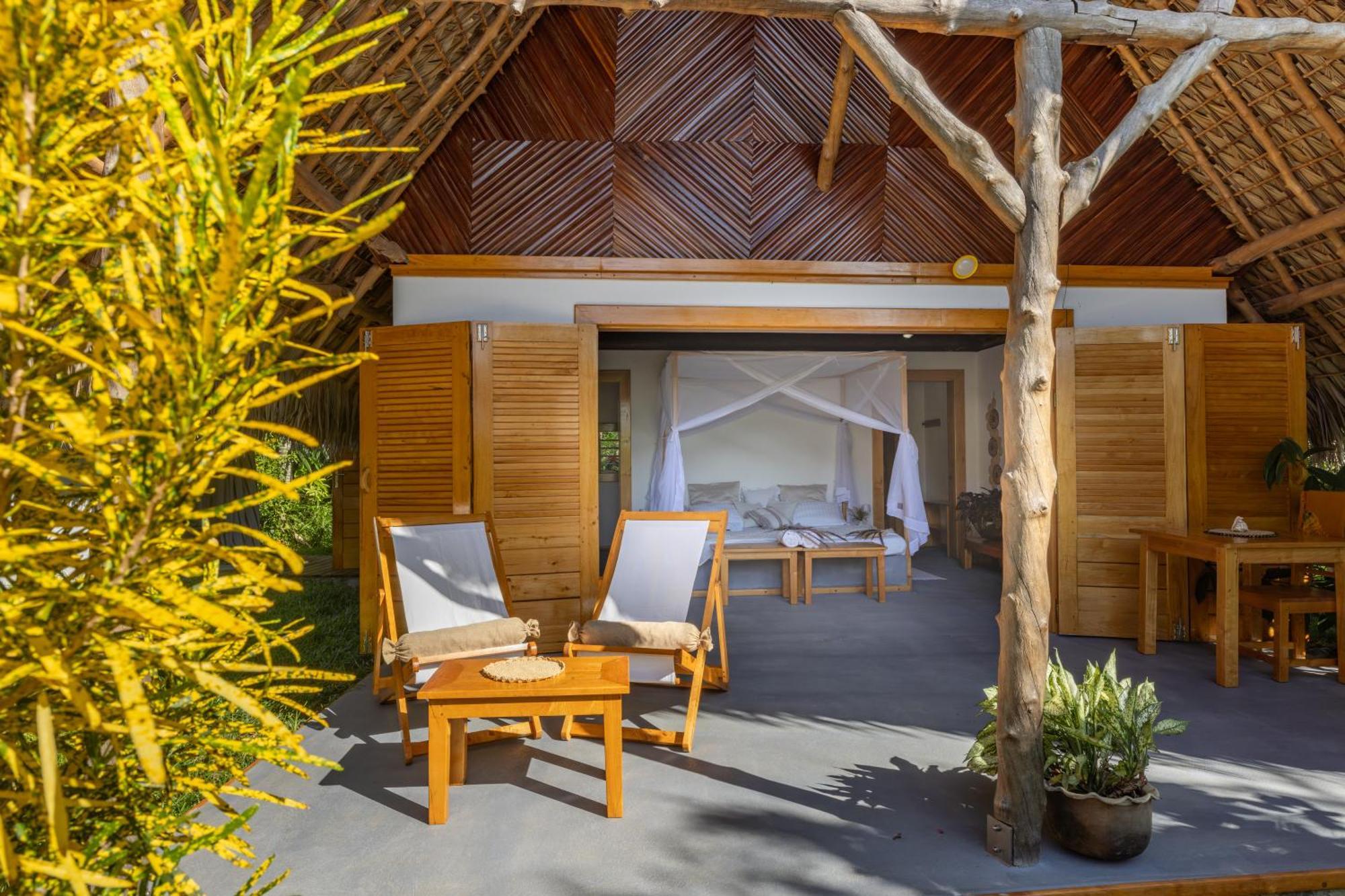 Komba Cabana クンバ島 エクステリア 写真